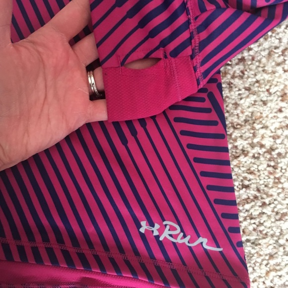 Under Armour All Season Fitted Running Top - Picture 2 of 4